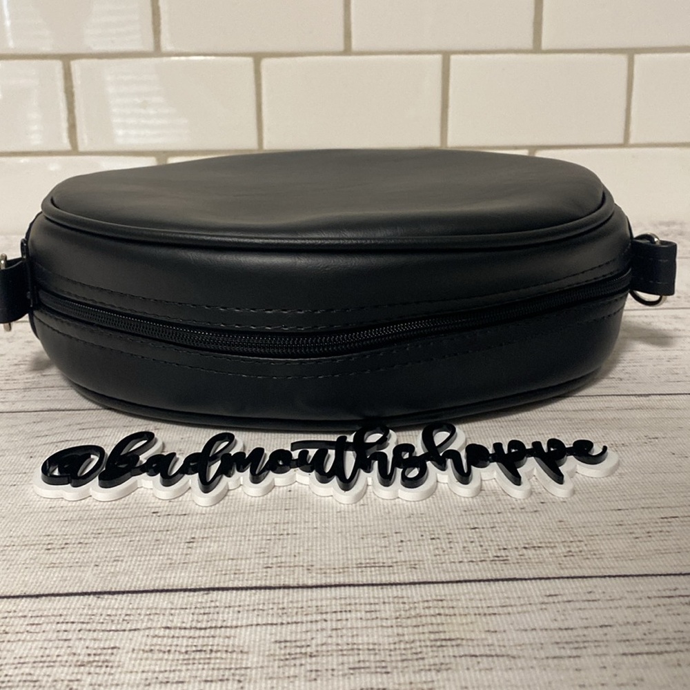 *Love Pain and Stitches Happy Tooth Black and Iridescent Green Pumpkin Purse - Picture 7 of 9